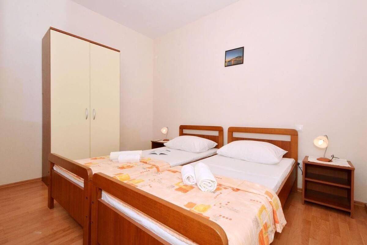 Apartments Sima Trogir Exterior foto