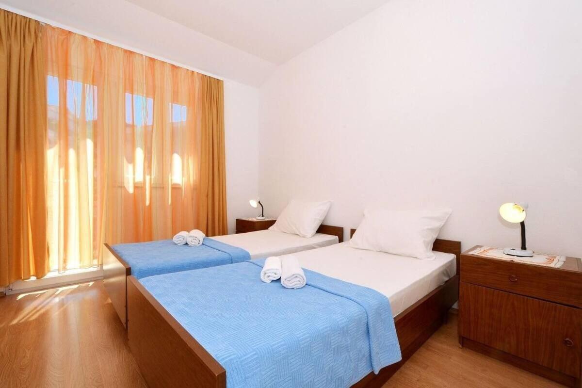 Apartments Sima Trogir Exterior foto