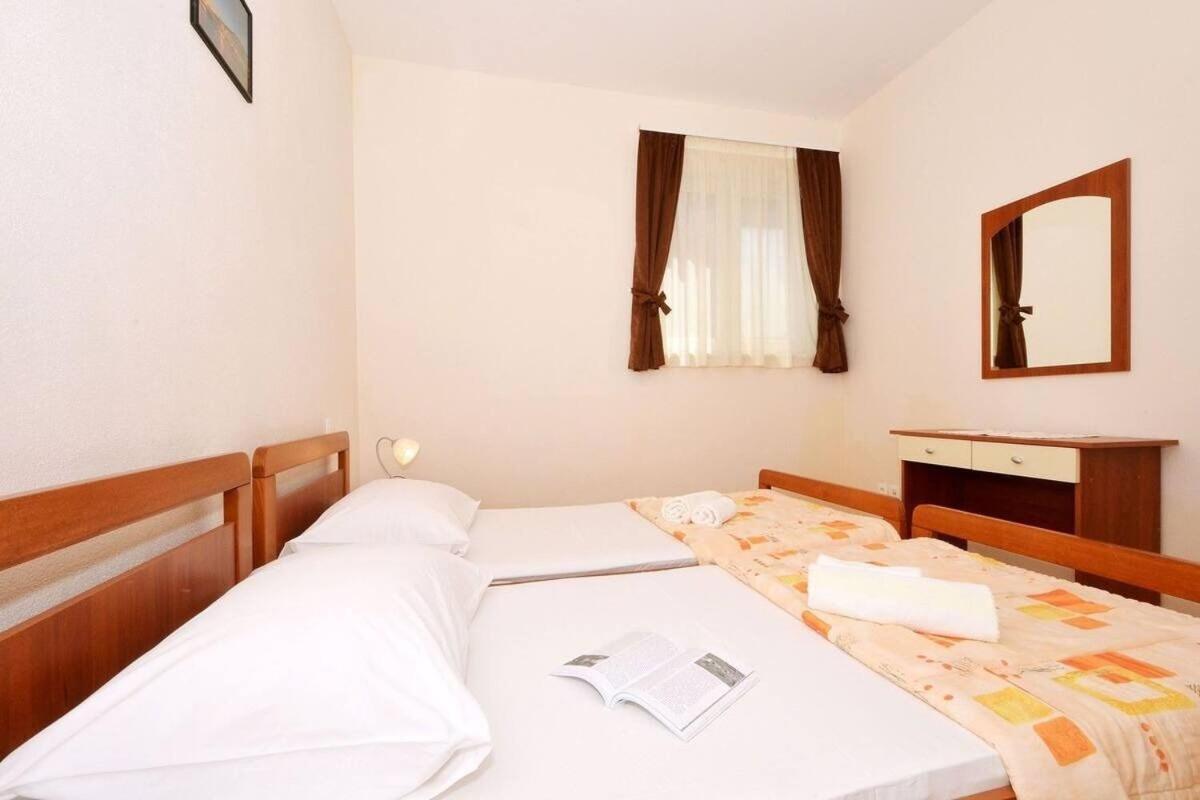 Apartments Sima Trogir Exterior foto